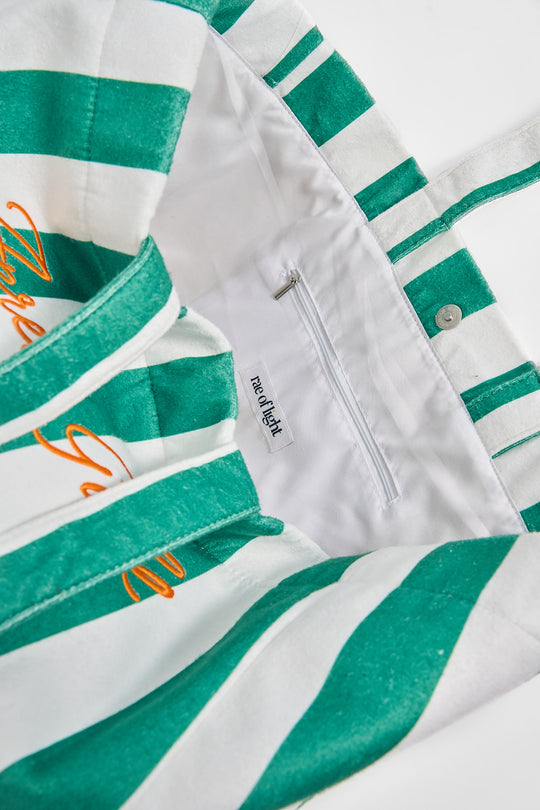 The Après Golf Tote